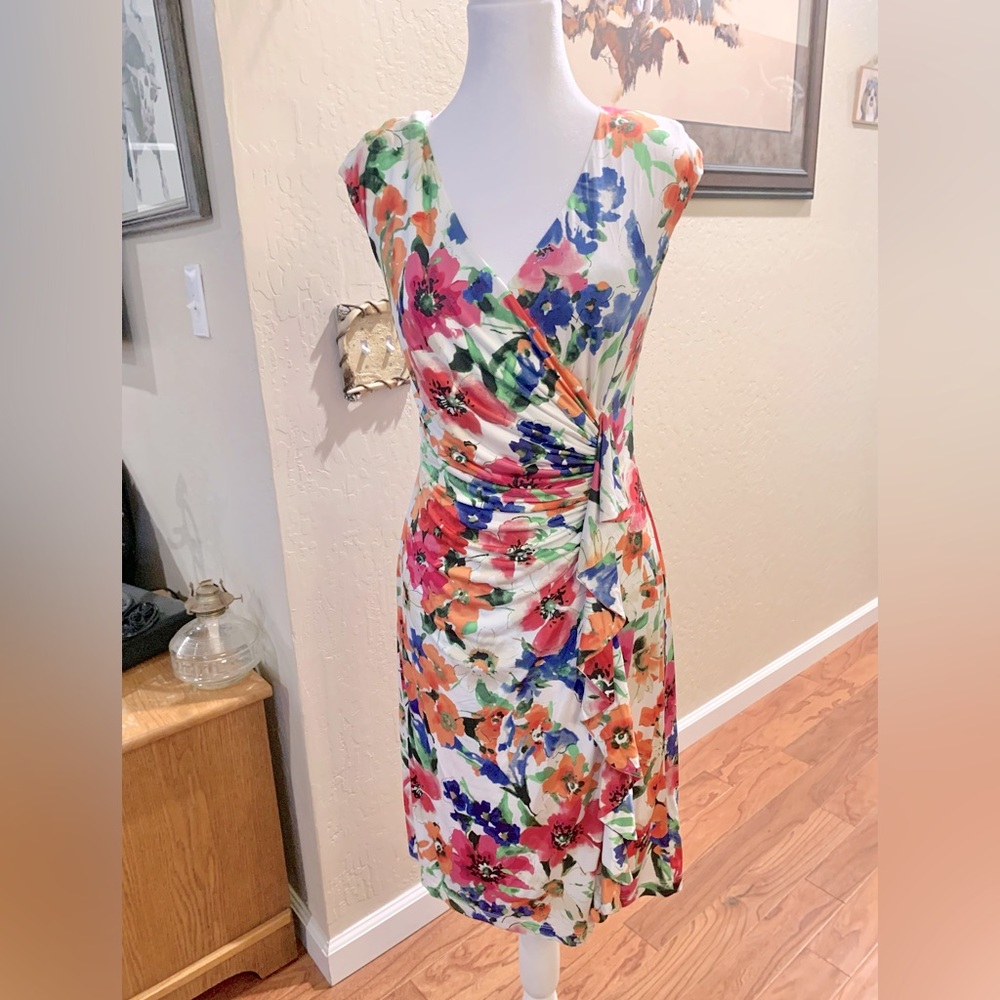 Sexy spring floral dress size 4. American Living